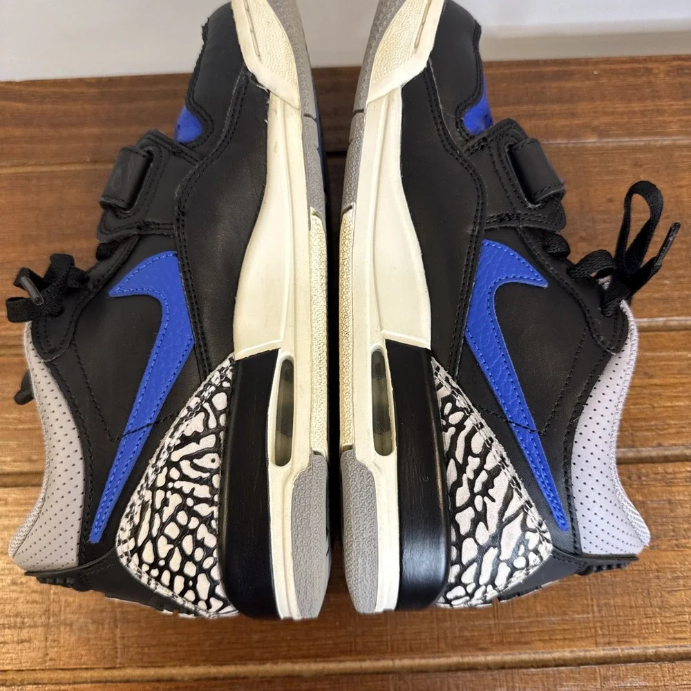Air Jordan Legacy 312 Low Black/Game Royal - White Boys Size‎ 4